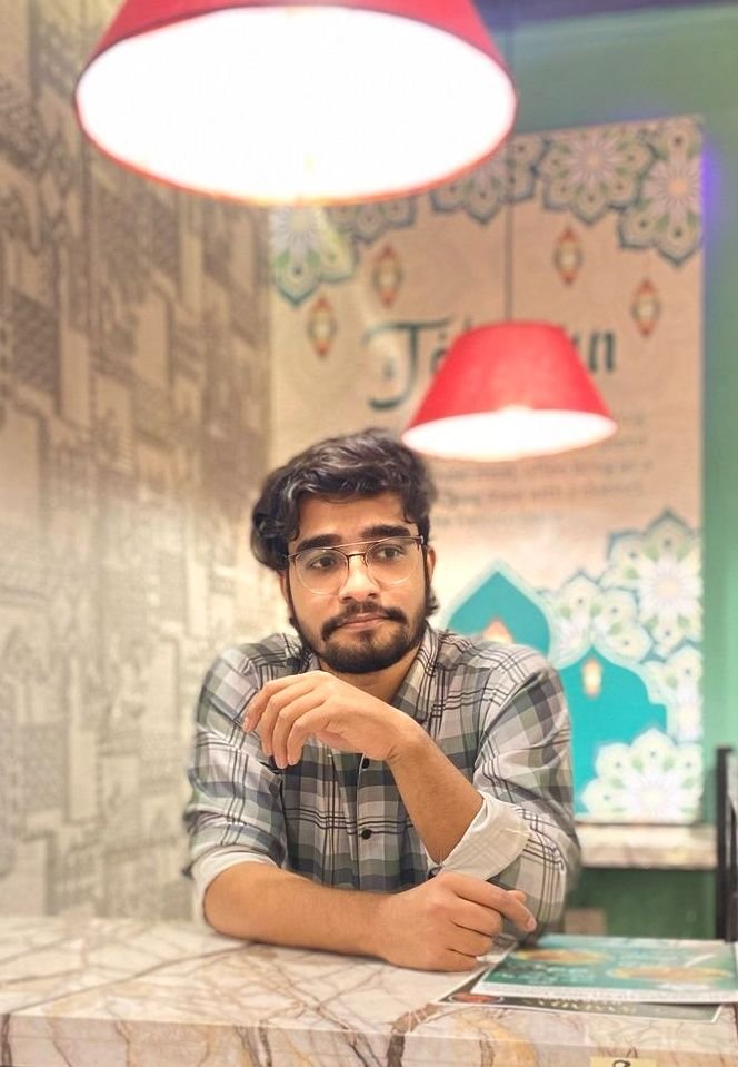 md-jihan-casual-looking-semi-formal-energetic-looking-image